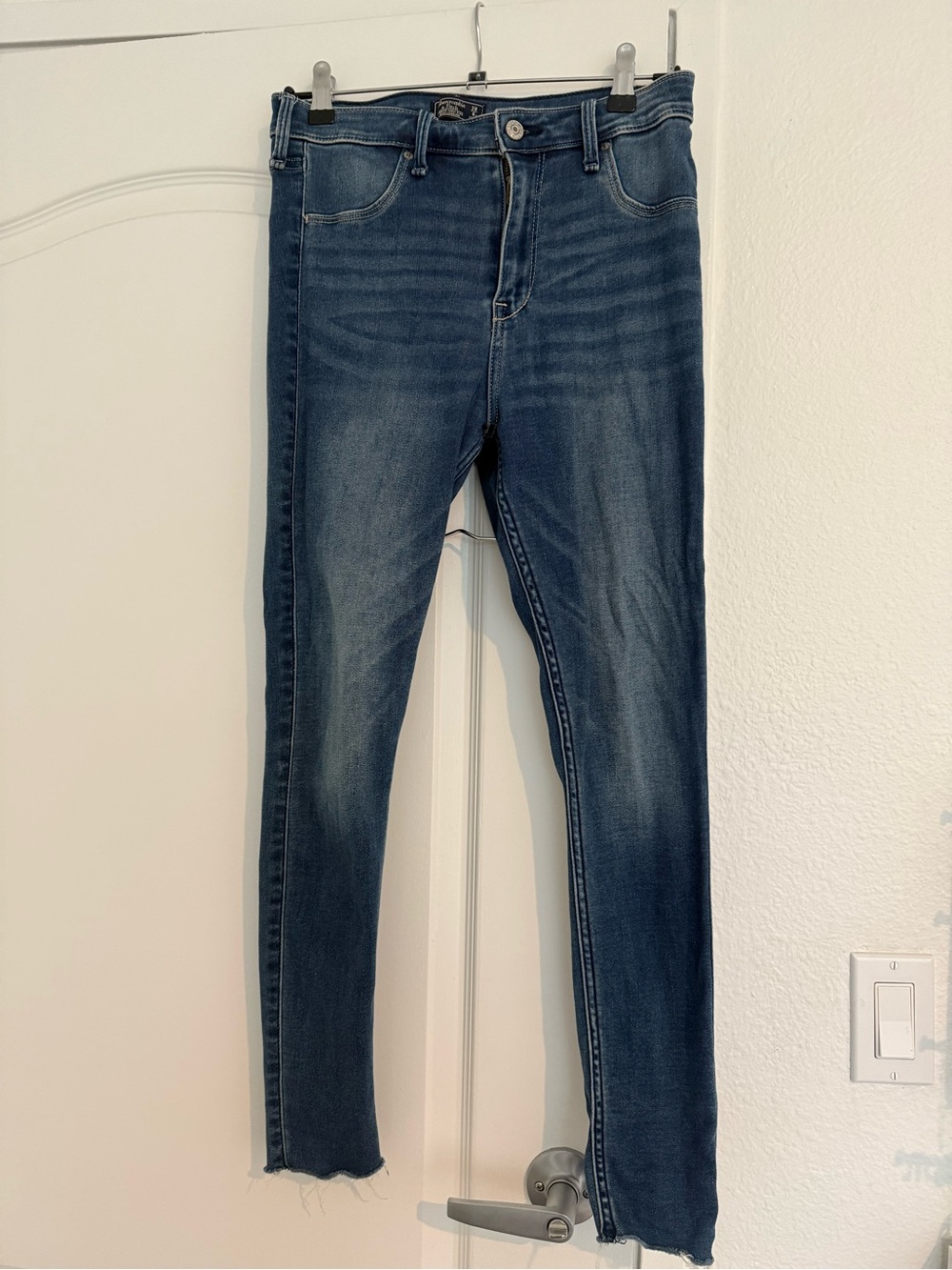 Abercrombie & Fitch Women's Dark Blue Skinny Jeans
